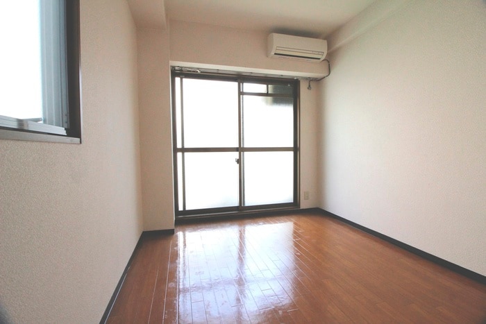 居室 グレ－スコ－ト INUI