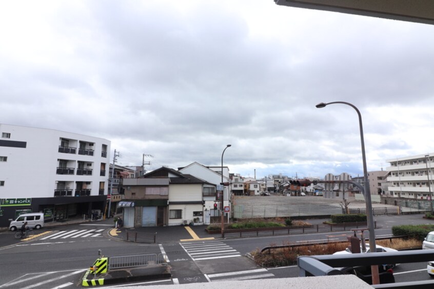 室内からの展望 ＣＲＡＳＩＳ昭和通