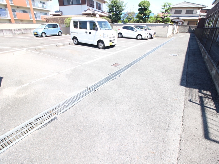 駐車場 太陽マンション