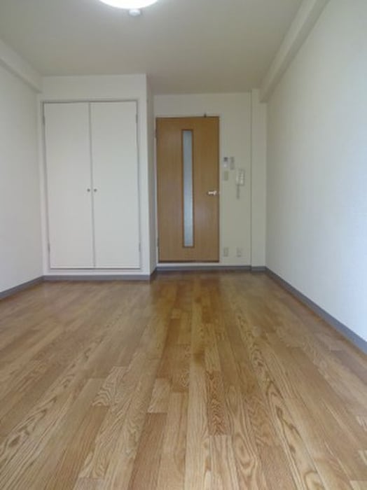 居室 メゾンオ－ムラ