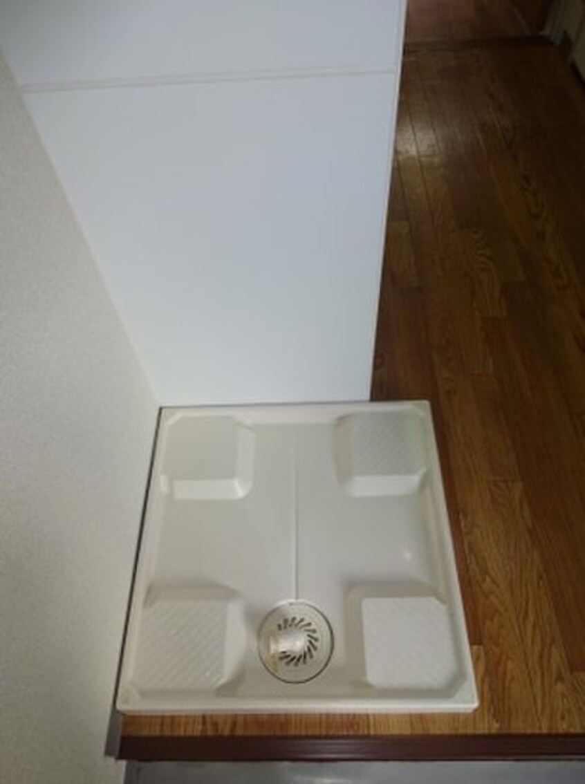 洗濯機置場 メゾンオ－ムラ