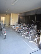 駐輪場 ｱｸｱﾌﾟﾚｲｽ京都御所ノ内（703）