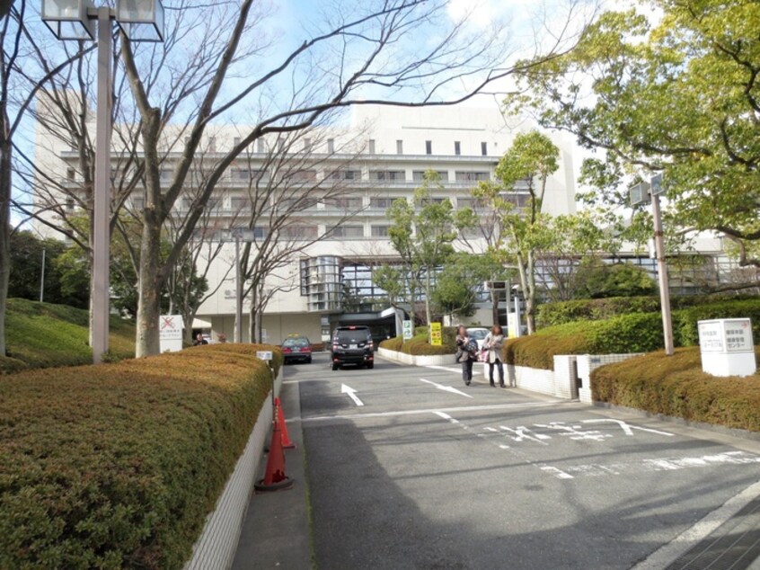 松下記念病院(病院)まで80m おしゃれ館　北斗