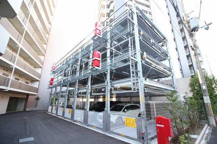 駐車場 ＬＵＭＩＮＯＵＳ蛍池