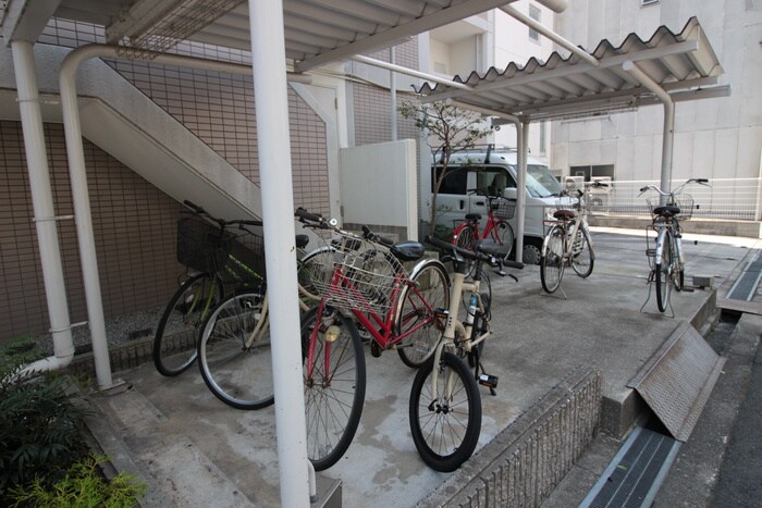 駐輪場 アイディ－ル中之島