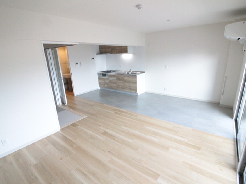居室 OC RESIDENCE R NISHINOMIYA OGO