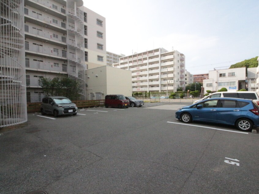 駐車場 OC RESIDENCE R NISHINOMIYA OGO