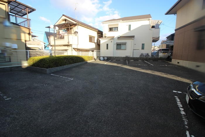 駐車場 ドミ－ル