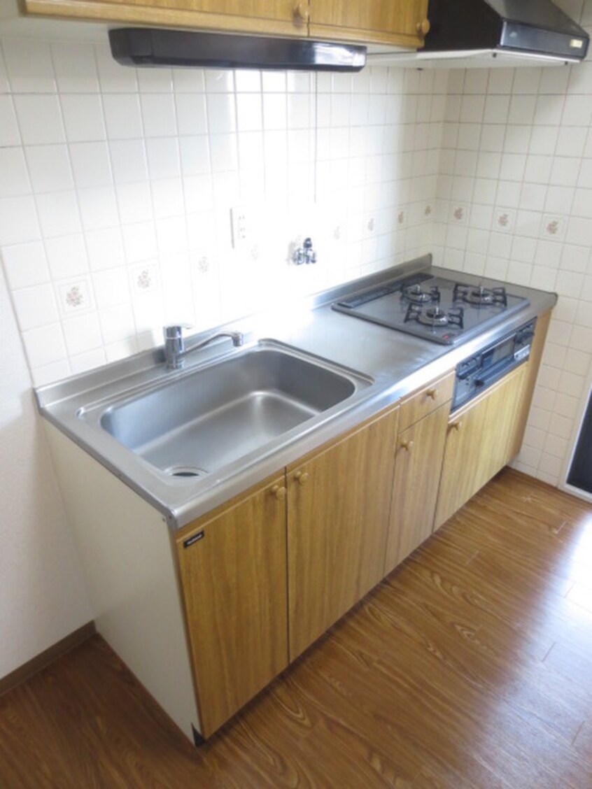 居室 メゾンＩＹＡＳＡＫＡ