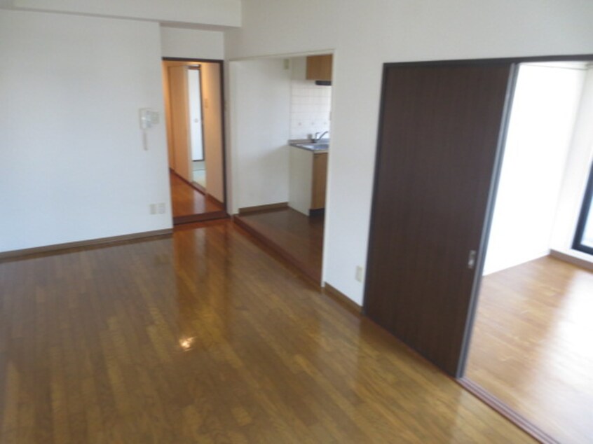 居室 メゾンＩＹＡＳＡＫＡ