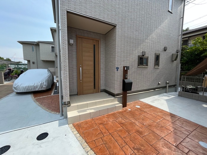 エントランス部分 西河原2丁目戸建てB棟
