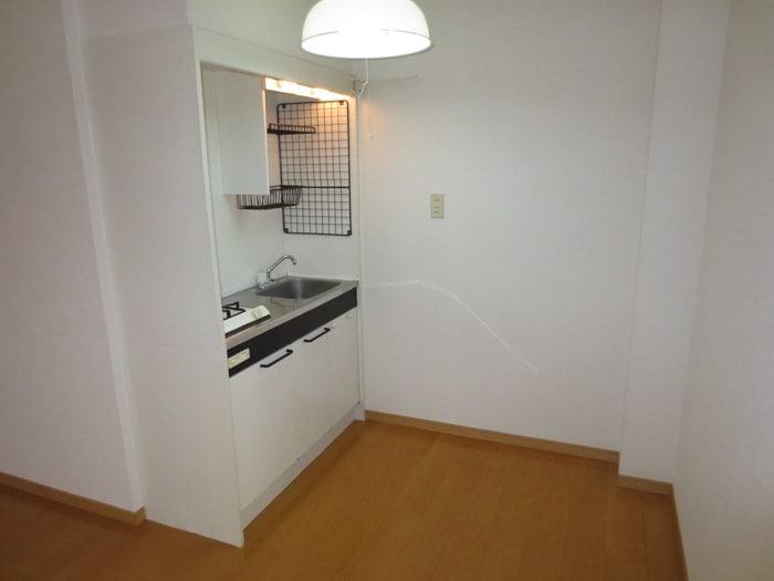 居室 日東西中条ハイツ