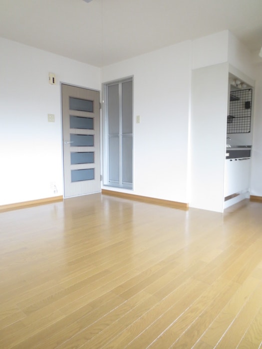 居室 日東西中条ハイツ