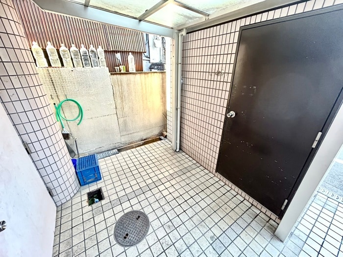 駐輪場 ミハママンション