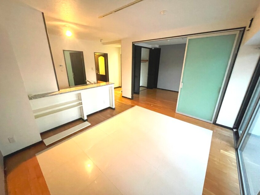 居室 C&Cﾛｰｽﾞｶﾞｰﾃﾞﾝ