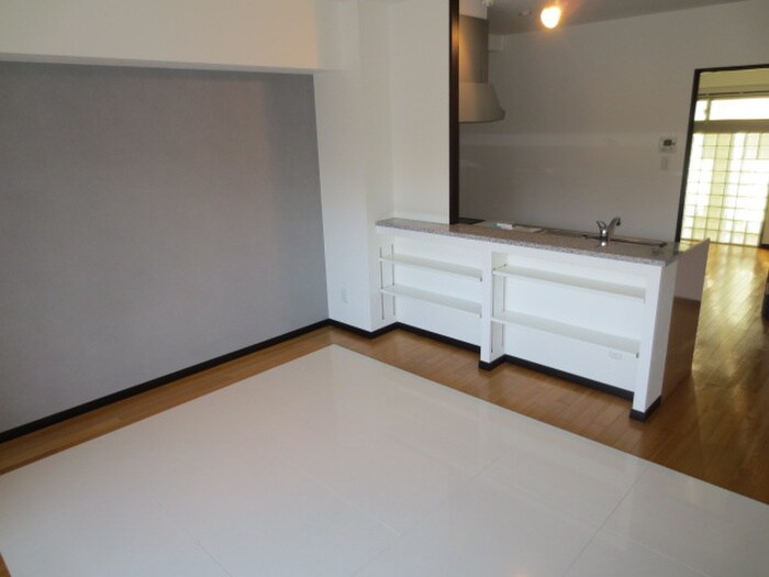 居室 C&Cﾛｰｽﾞｶﾞｰﾃﾞﾝ