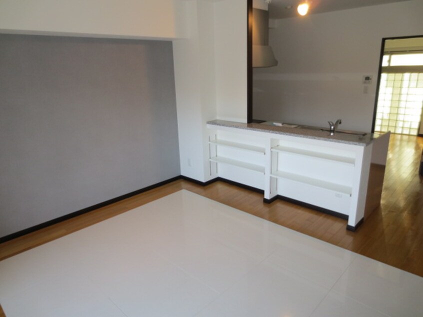 居室 C&Cﾛｰｽﾞｶﾞｰﾃﾞﾝ