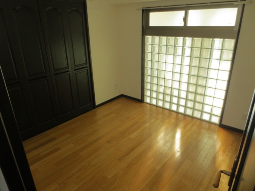 居室 C&Cﾛｰｽﾞｶﾞｰﾃﾞﾝ