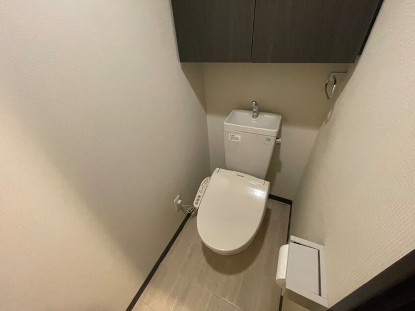 トイレ C&Cﾛｰｽﾞｶﾞｰﾃﾞﾝ