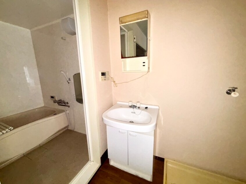 洗面 プレジデント宝塚（210）