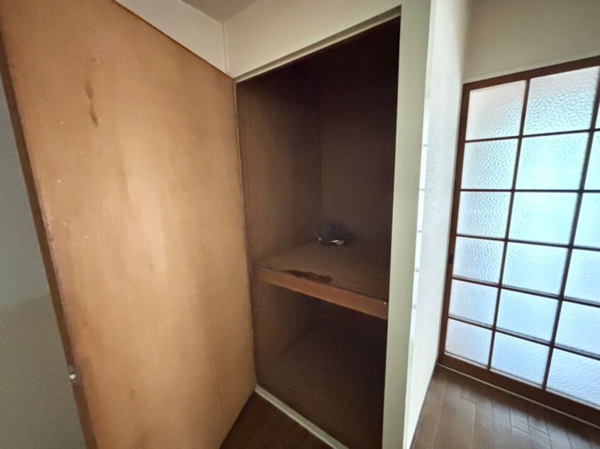 収納 プレジデント宝塚（210）