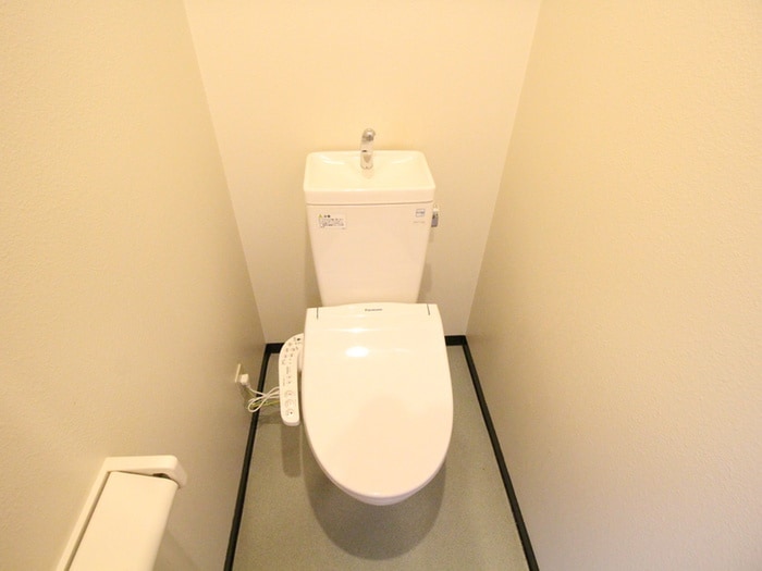 トイレ カルムイン江坂Ⅲ