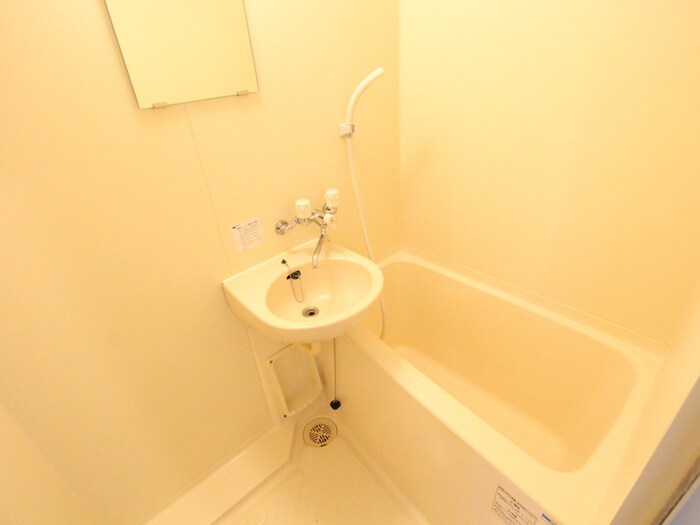 バス／シャワールーム等 カルムイン江坂Ⅲ