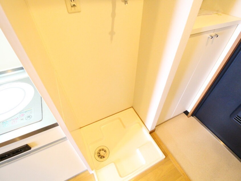 洗濯機置場 カルムイン江坂Ⅲ