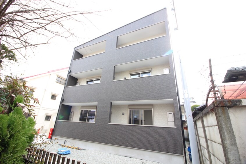 外観写真 アンレーヴ羽衣