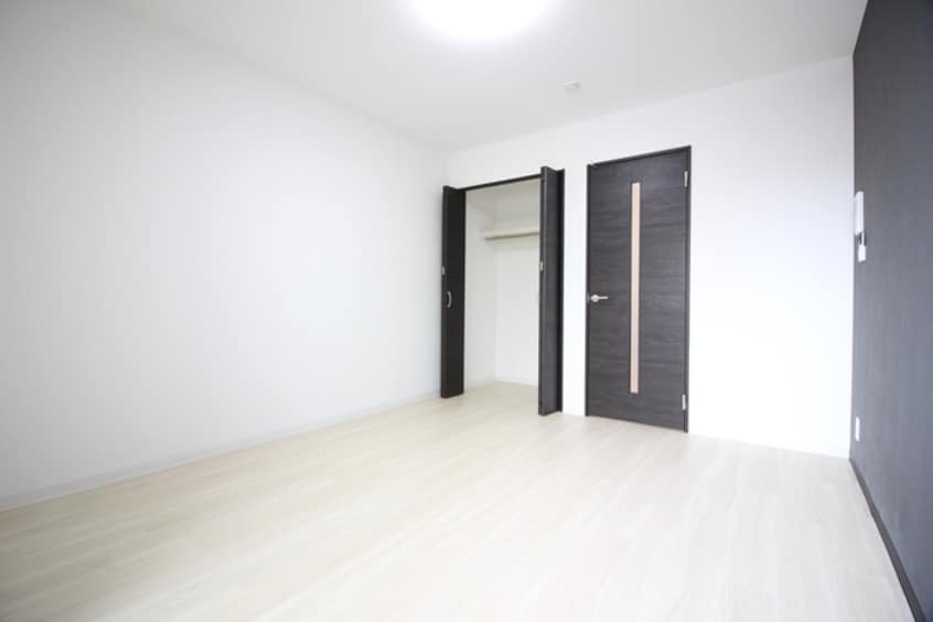 居室 アンレーヴ羽衣