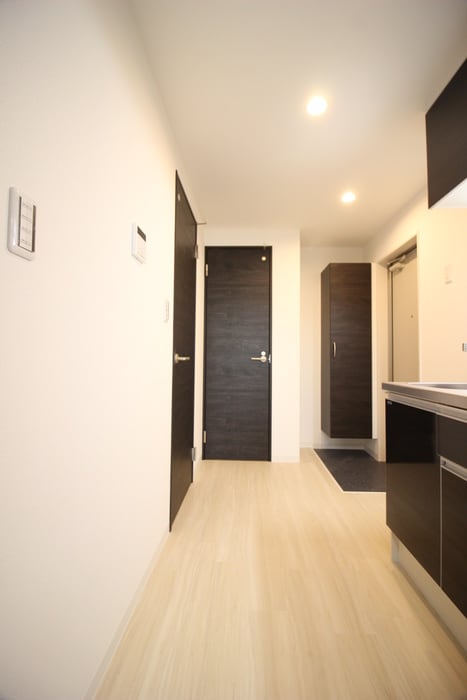 廊下 アンレーヴ羽衣