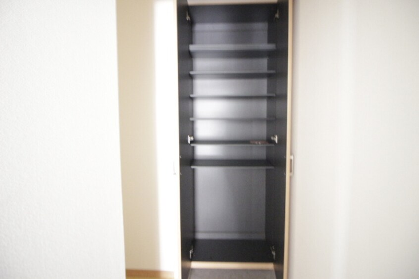 居室 ﾜｺｰﾚｳﾞｨｱｰﾉ須磨関守町2丁目