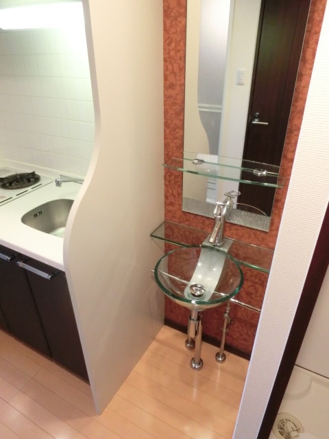 洗面 ｱｸｱﾌﾟﾚｲｽ京都御所ノ内（502）