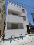 パインコートの外観