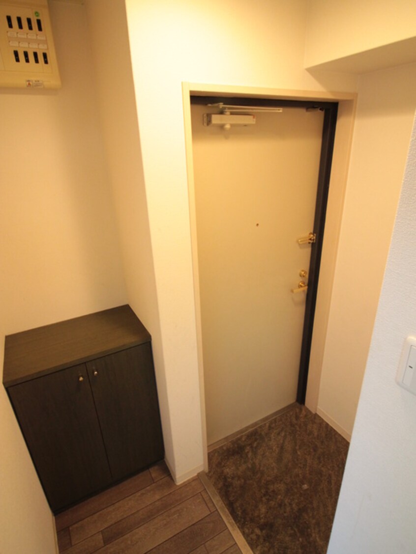 玄関 コレクトゥフォーレ住道