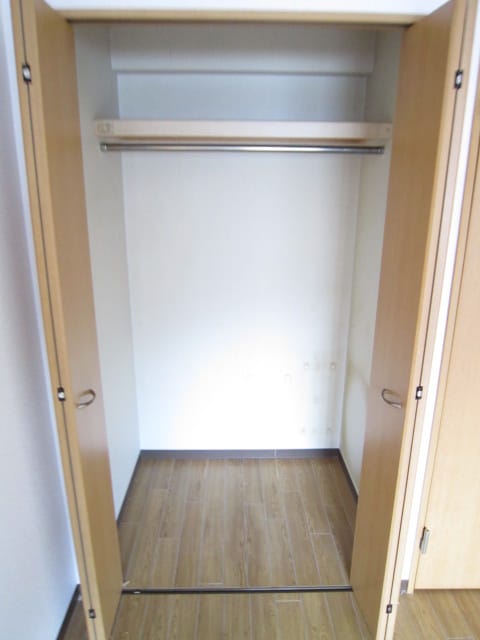 収納 サンシャインイ－スト祇園