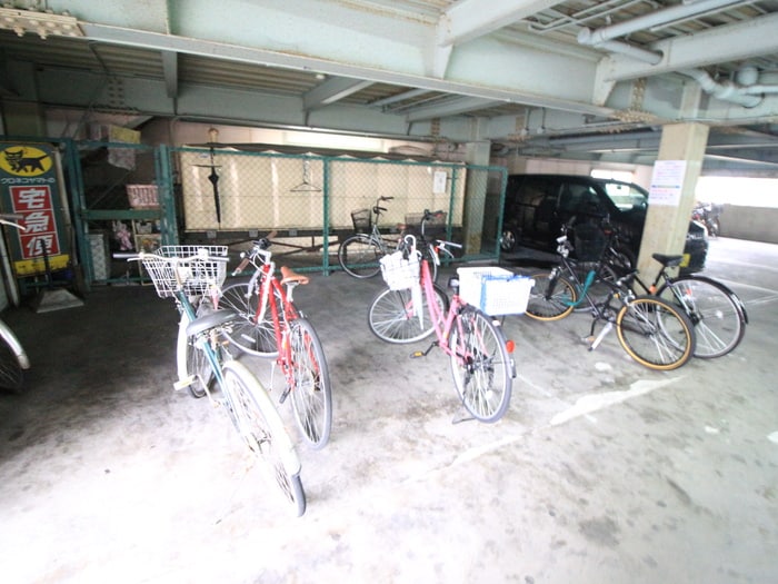 駐輪場 若江ハイツ