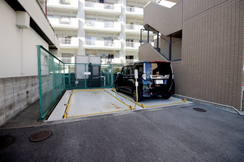 駐車場 グレース曽根