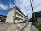 ハイツ彦惣の外観