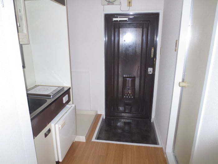 玄関 シャトー朝霧