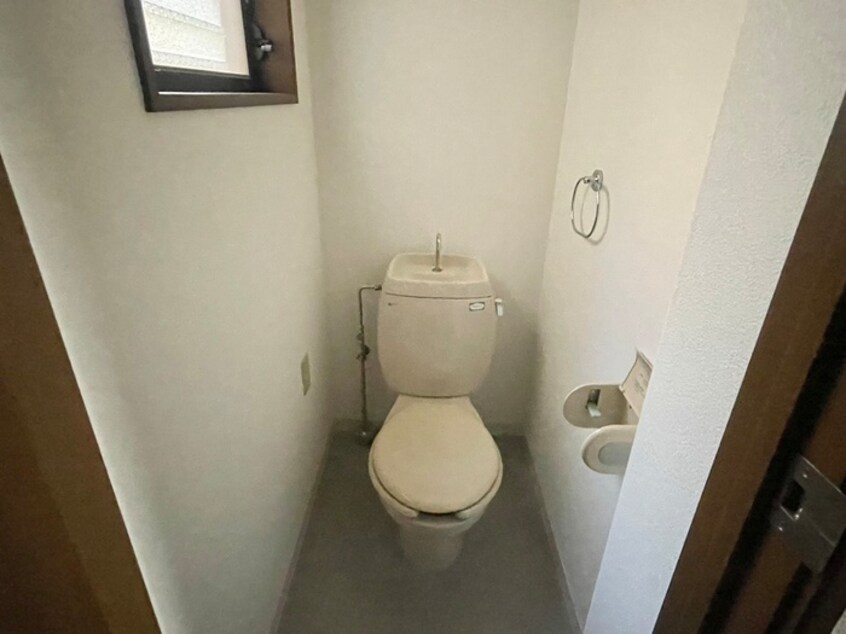 トイレ パセオイワナガ