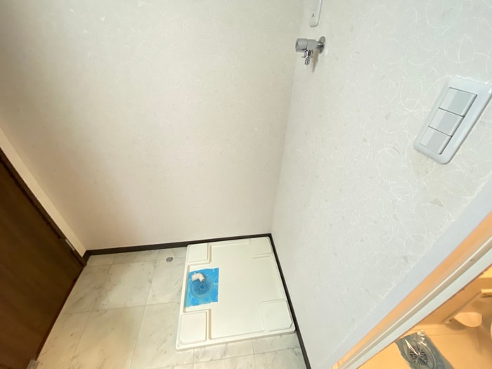 洗濯機置場 ウィズナスコート南塚口