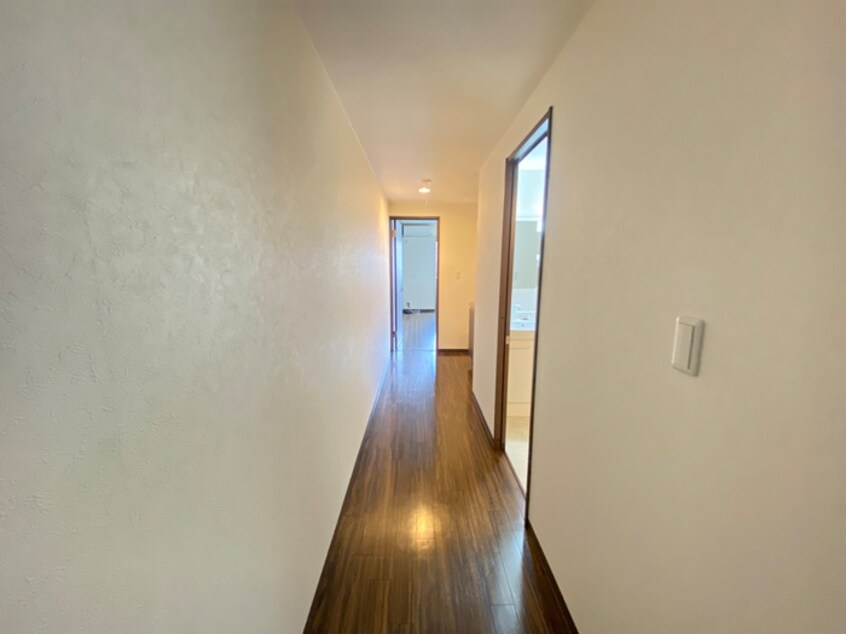 廊下 ウィズナスコート南塚口