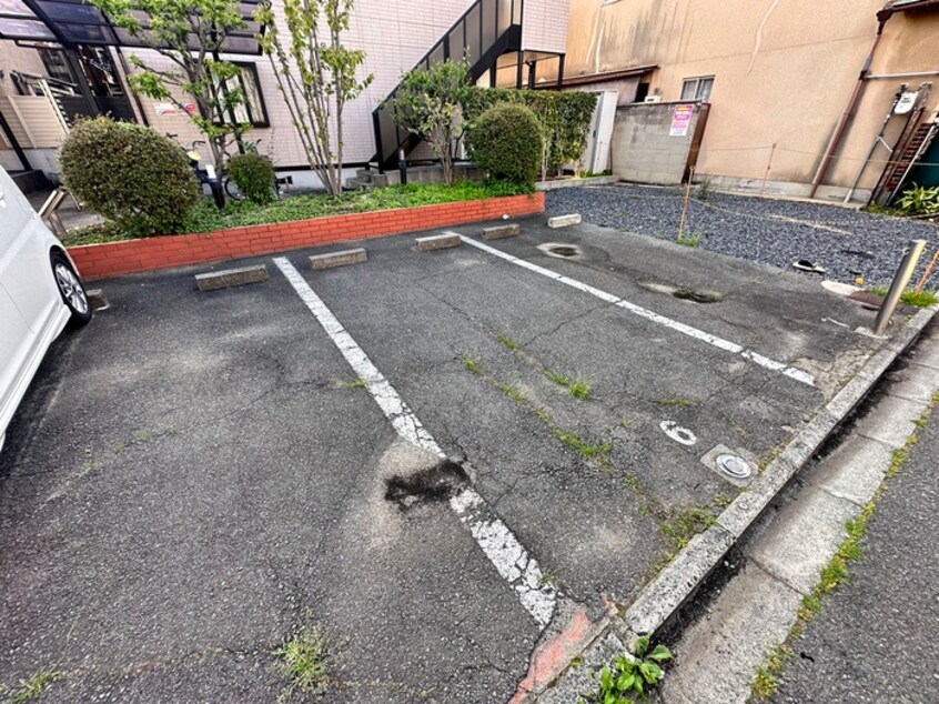 駐車場 サンライズ奥谷A棟