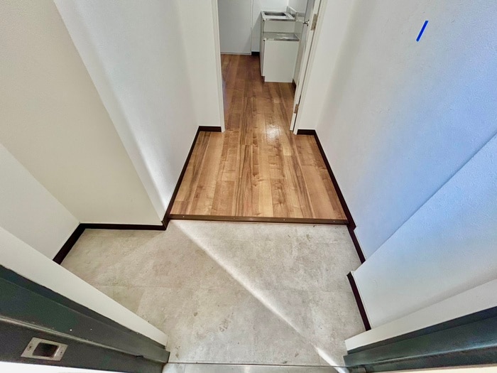 玄関 サンプラザ浪速　１番館