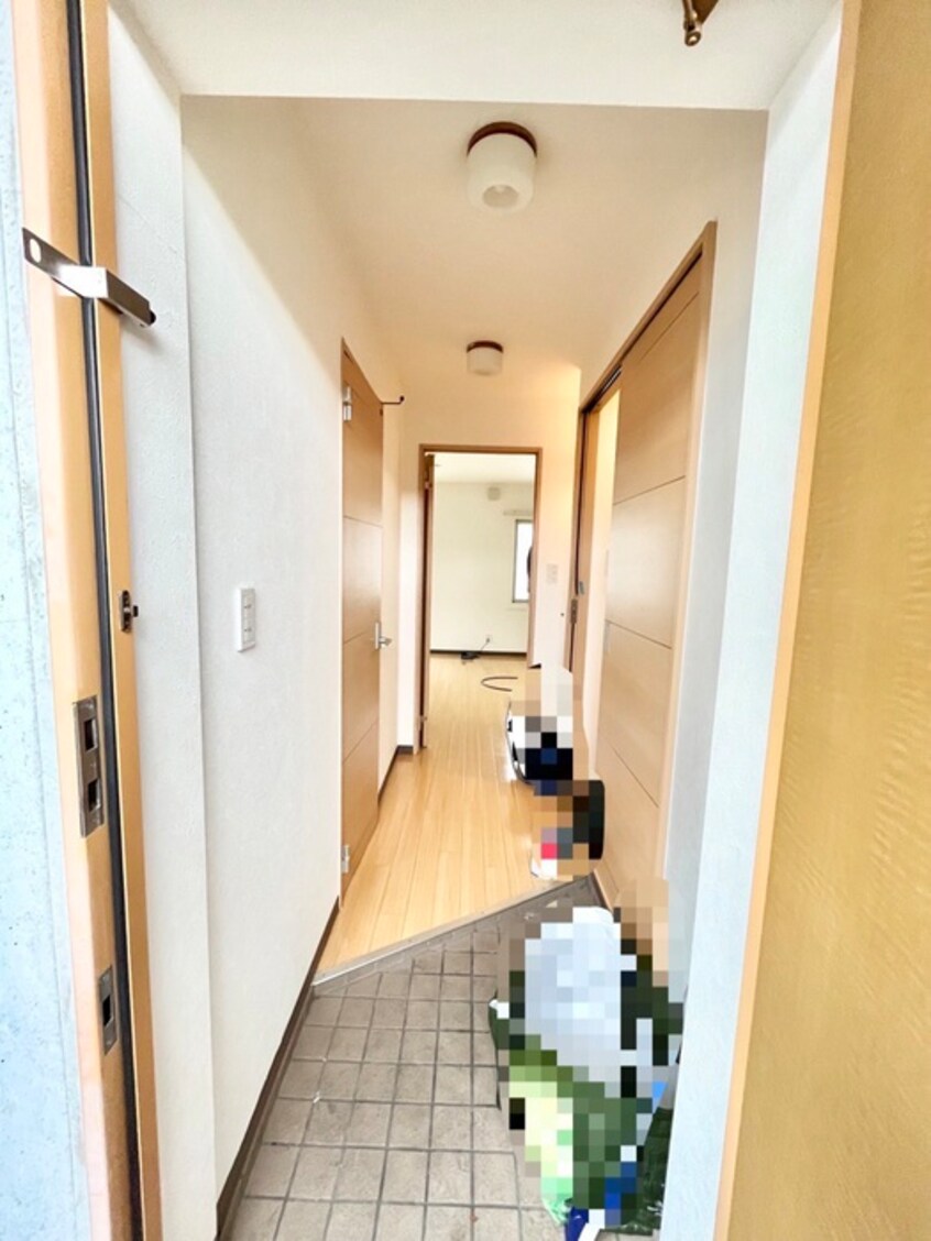 廊下 リアライズ鶴見諸口