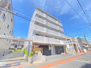 ラ・パルフェ・ド・ルミナス303