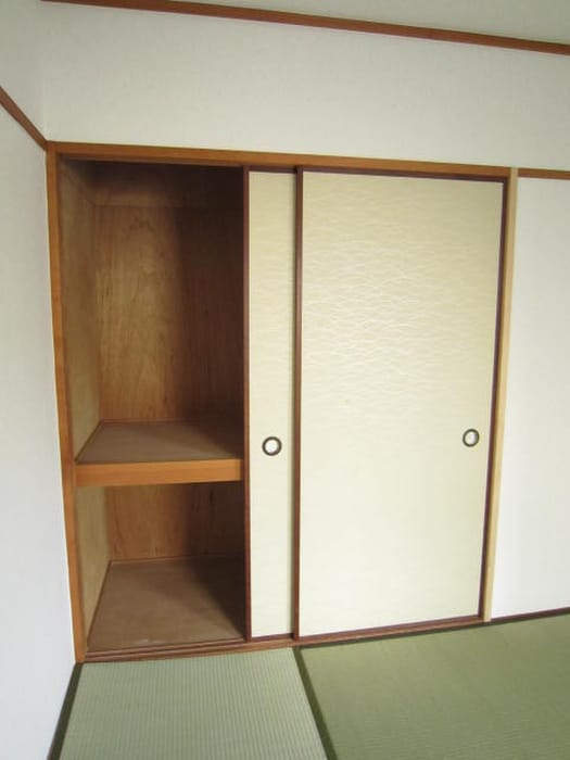 収納 ヴィラトモオカ