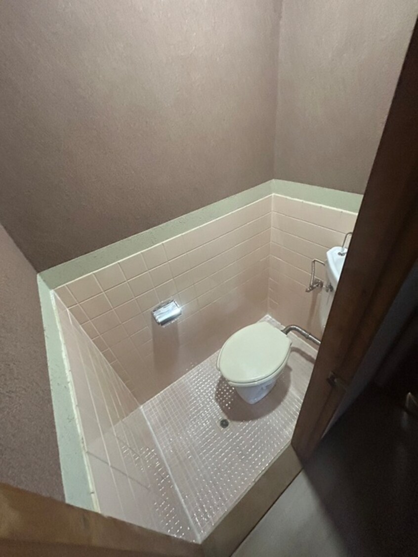 トイレ 吉水２/１貸家２