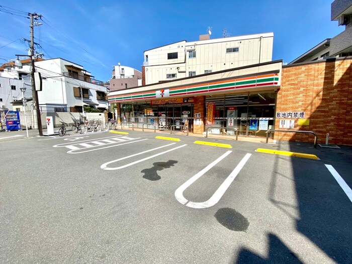 セブンイレブン長居東4丁目店(コンビニ)まで57m エレガンス長居